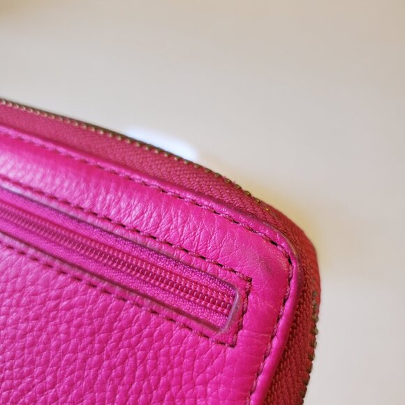 Fossil Pebbled Leather Wristlet Wallet - Picture 9 of 10